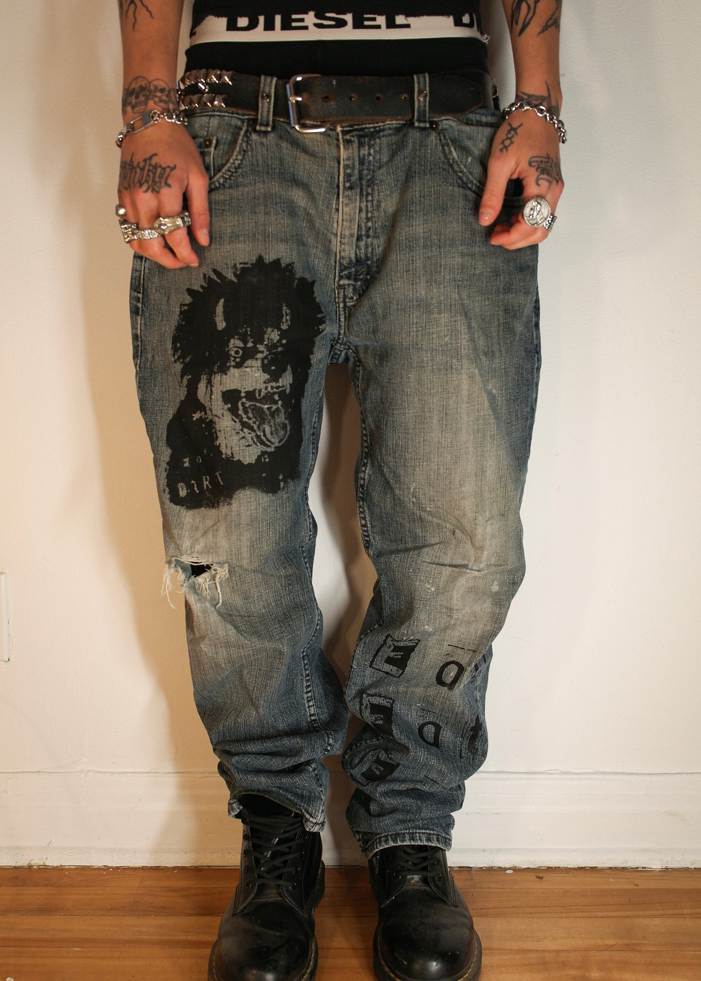 1/1 WOLF PANTS